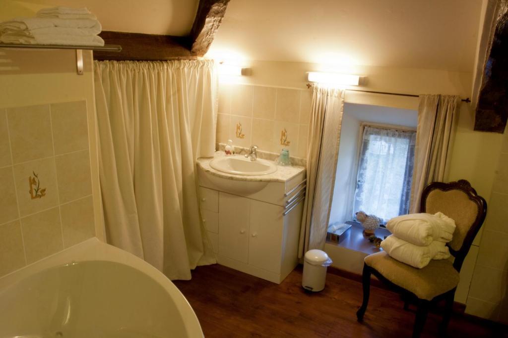 Domaine Le Chec Bed and Breakfast Saint-Ost Buitenkant foto